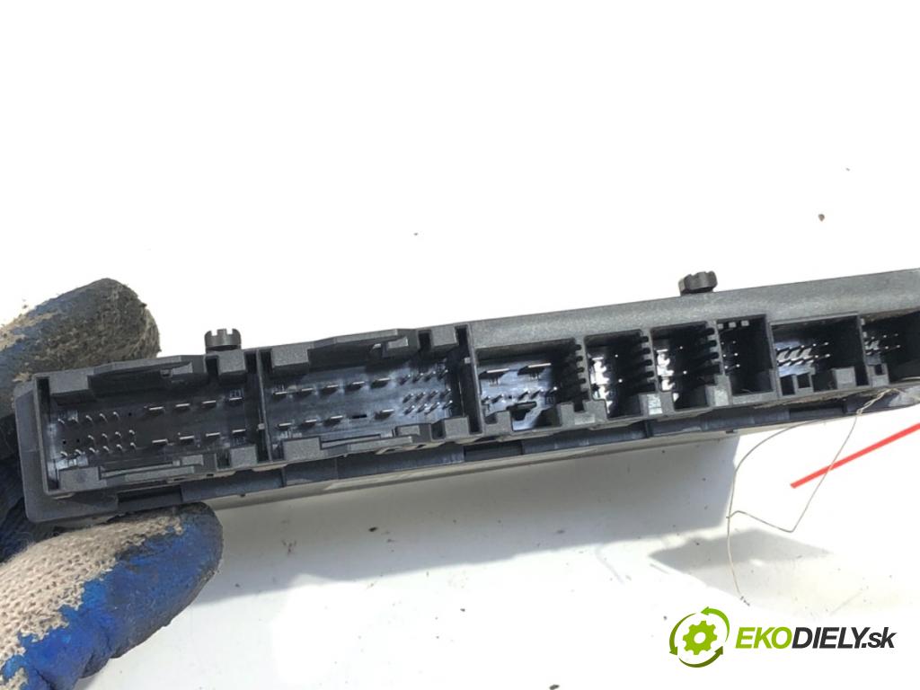 BMW F01 sedan 2008 180 kW 730 d 2993 Modul sedačky 9205226