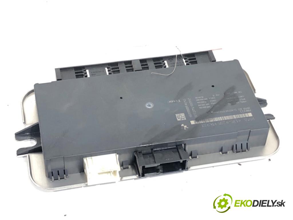 BMW F01 sedan 2008 180 kW 730 d 2993 modul světel 9205918