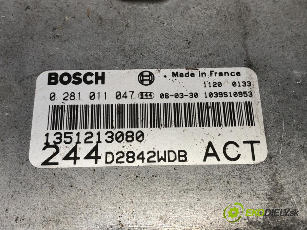 FIAT DUCATO II Autobus 2006 94 kW 2.8 JTD 2798 riadiaca jednotka Motor 1351213080 (Riadiaca jednotka)