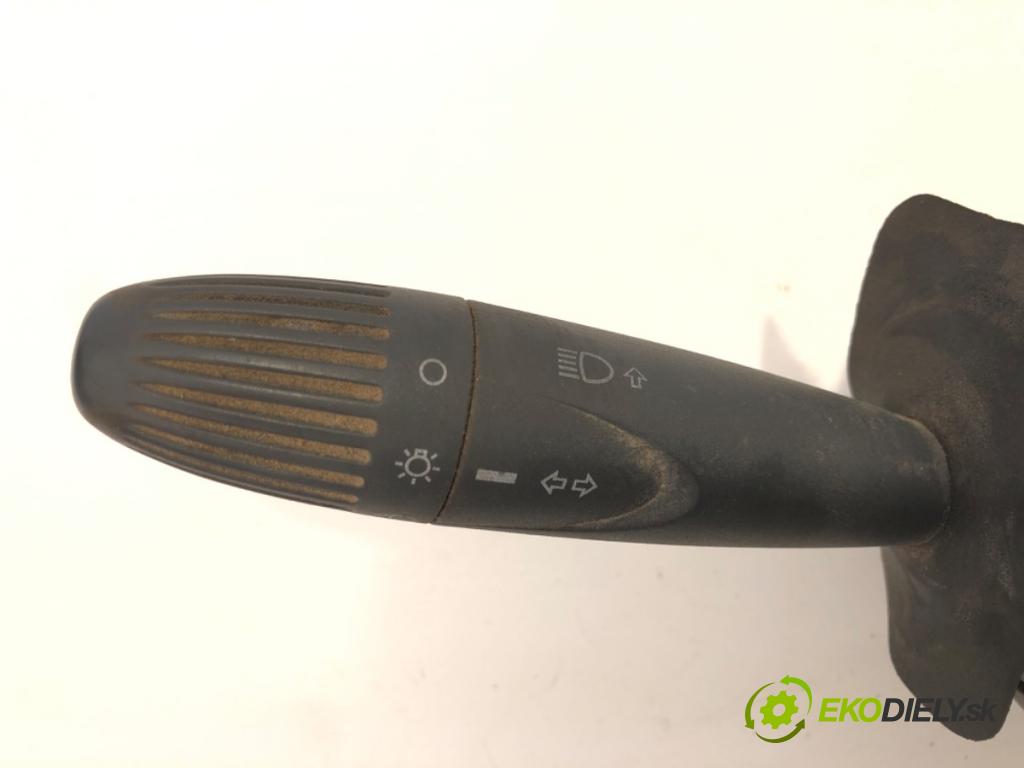 FIAT DUCATO II Autobus 2006 94 kW 2.8 JTD 2798 Prepínač kombinovaný  (Prepínacie páčky pod volantom)