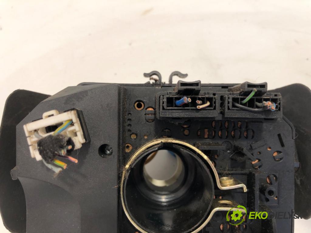 FIAT DUCATO II Autobus 2006 94 kW 2.8 JTD 2798 Prepínač kombinovaný  (Prepínacie páčky pod volantom)