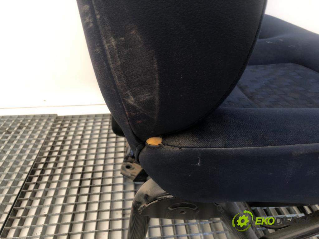 FIAT DUCATO II Autobus 2006 94 kW 2.8 JTD 2798 Sedadlo pravy predný