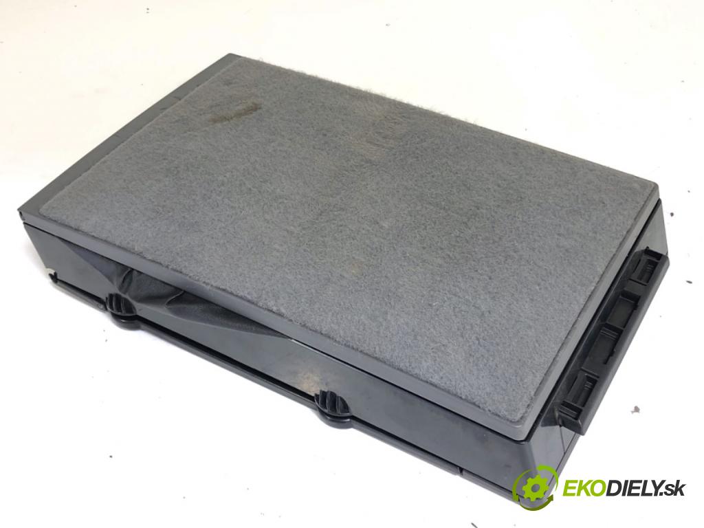 BMW F01 sedan 2008 180 kW 730 d 2993 Priehradka, kastlík na LYŽE: 7213421