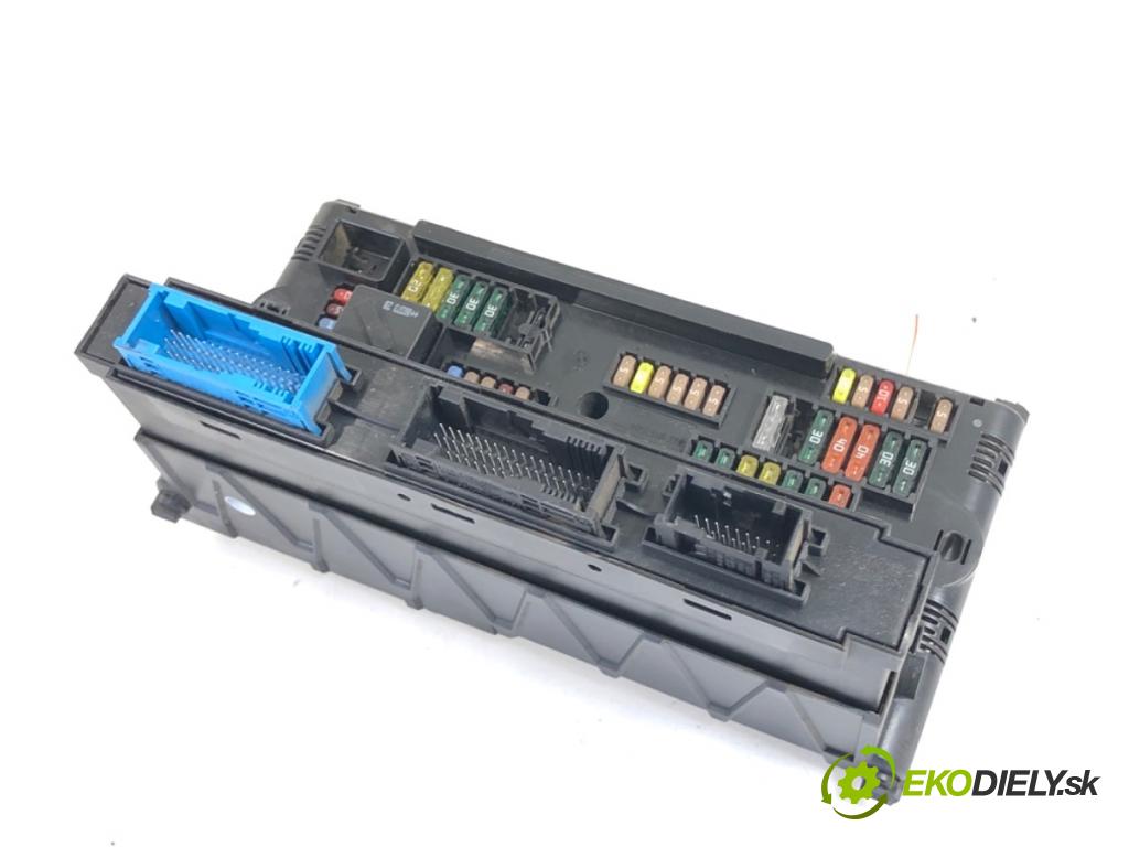 BMW F01 sedan 2008 180 kW 730 d 2993 Modul komfortu 9151320 (Modul komfortu)