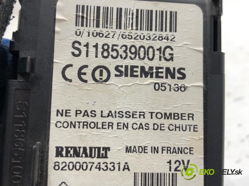 RENAULT MEGANE II liftback 2005 99 kW 2.0 16V (BM0U, CM0U) 1998 spínačka 8200074331A (Spínací skříňka)