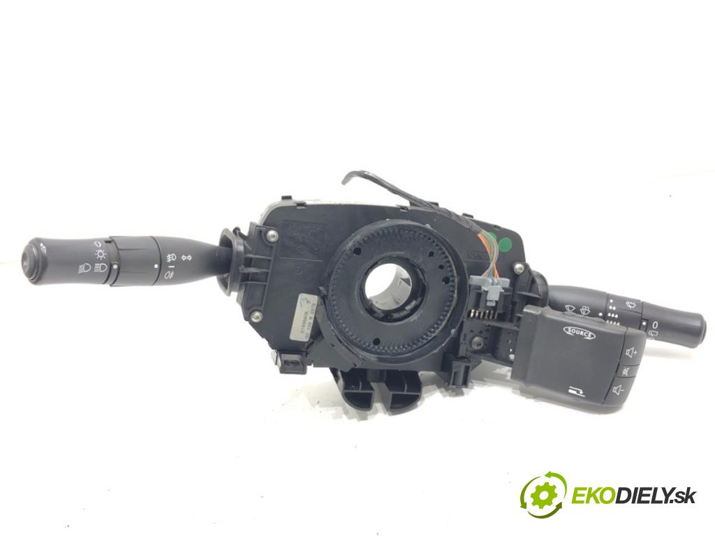 RENAULT MEGANE II liftback 2005 99 kW 2.0 16V (BM0U, CM0U) 1998 Prepínač kombinovaný 8200216459 (Prepínacie páčky pod volantom)