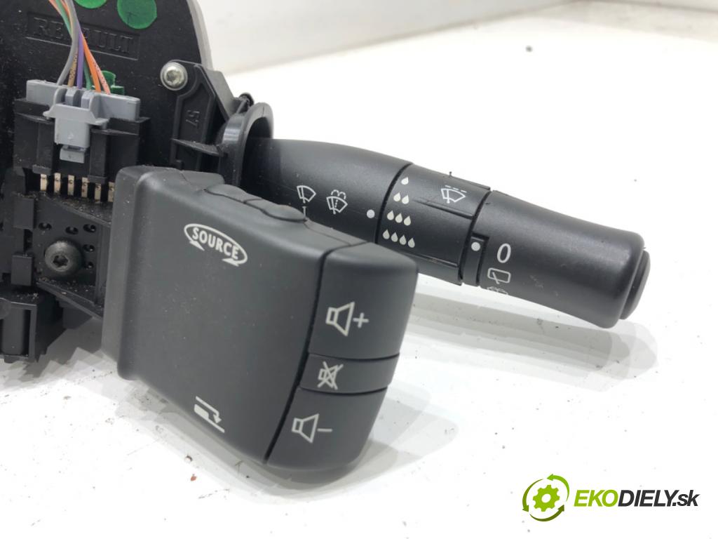 RENAULT MEGANE II liftback 2005 99 kW 2.0 16V (BM0U, CM0U) 1998 Prepínač kombinovaný 8200216459 (Prepínacie páčky pod volantom)