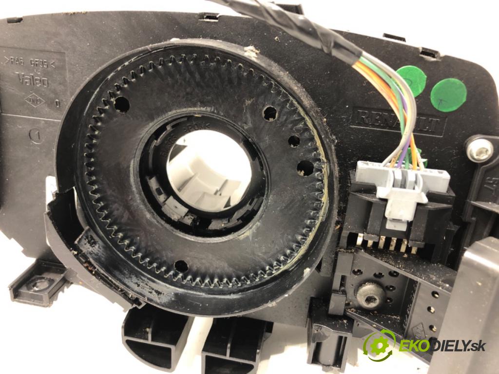 RENAULT MEGANE II liftback 2005 99 kW 2.0 16V (BM0U, CM0U) 1998 Prepínač kombinovaný 8200216459 (Prepínacie páčky pod volantom)