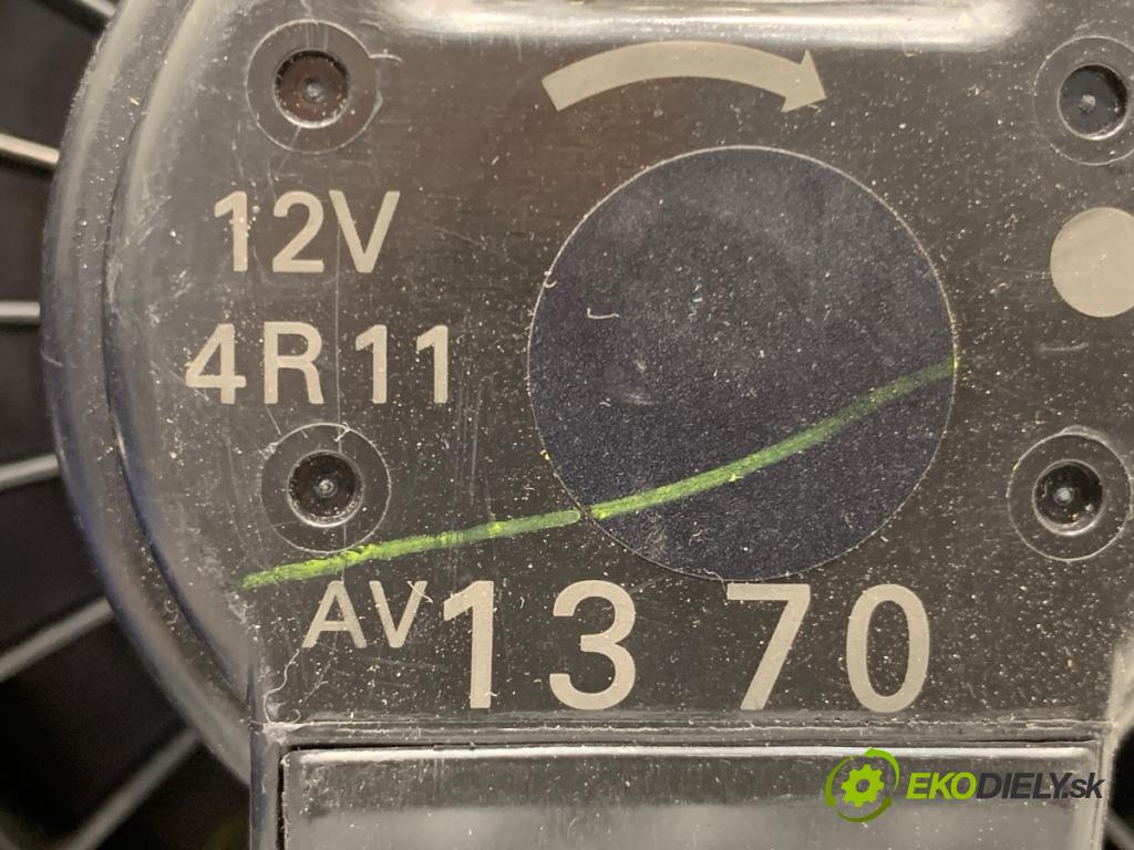 SUZUKI SX4 liftback 2014 88 kW 1.6 VVT 4x4 (RW 416) 1586 ventilátor kúrenia