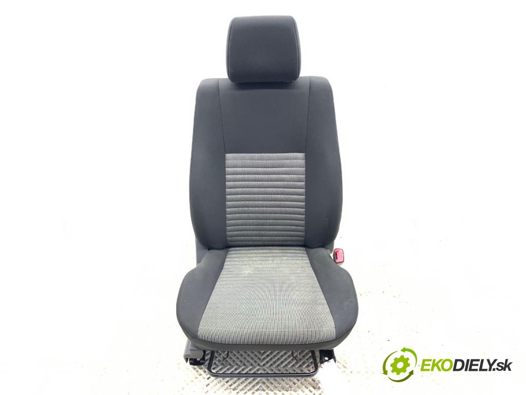 SUZUKI SX4 liftback 2014 88 kW 1.6 VVT 4x4 (RW 416) 1586 Sedadlo pravy predný 