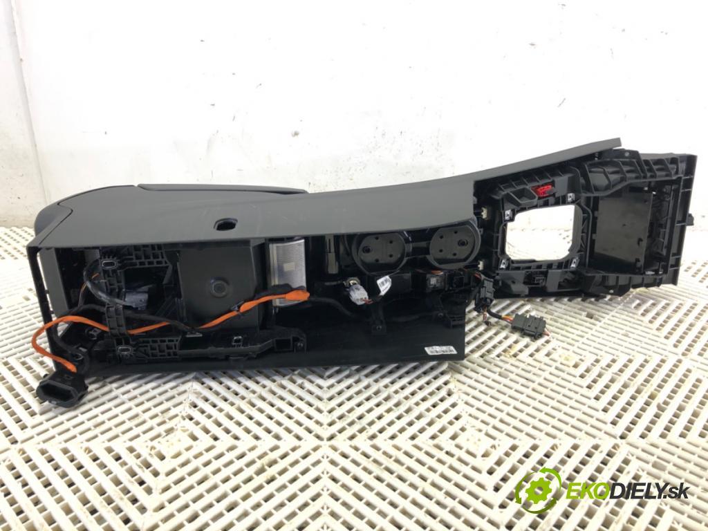 VW PASSAT B8 Kombi 2018 140 kW 2.0 TDI 4motion 1968 Tunel stredový 3G1863241C (Stredový tunel)