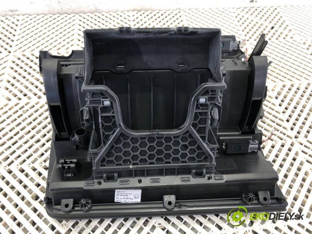 VW PASSAT B8 Kombi 2018 140 kW 2.0 TDI 4motion 1968 Priehradka, kastlík spolujazdca 3G1857097N (Priehradka (kastlík))