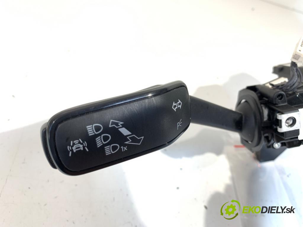 VW PASSAT B8 Kombi 2018 140 kW 2.0 TDI 4motion 1968 Prepínač kombinovaný 5Q0953521FG (Prepínacie páčky pod volantom)