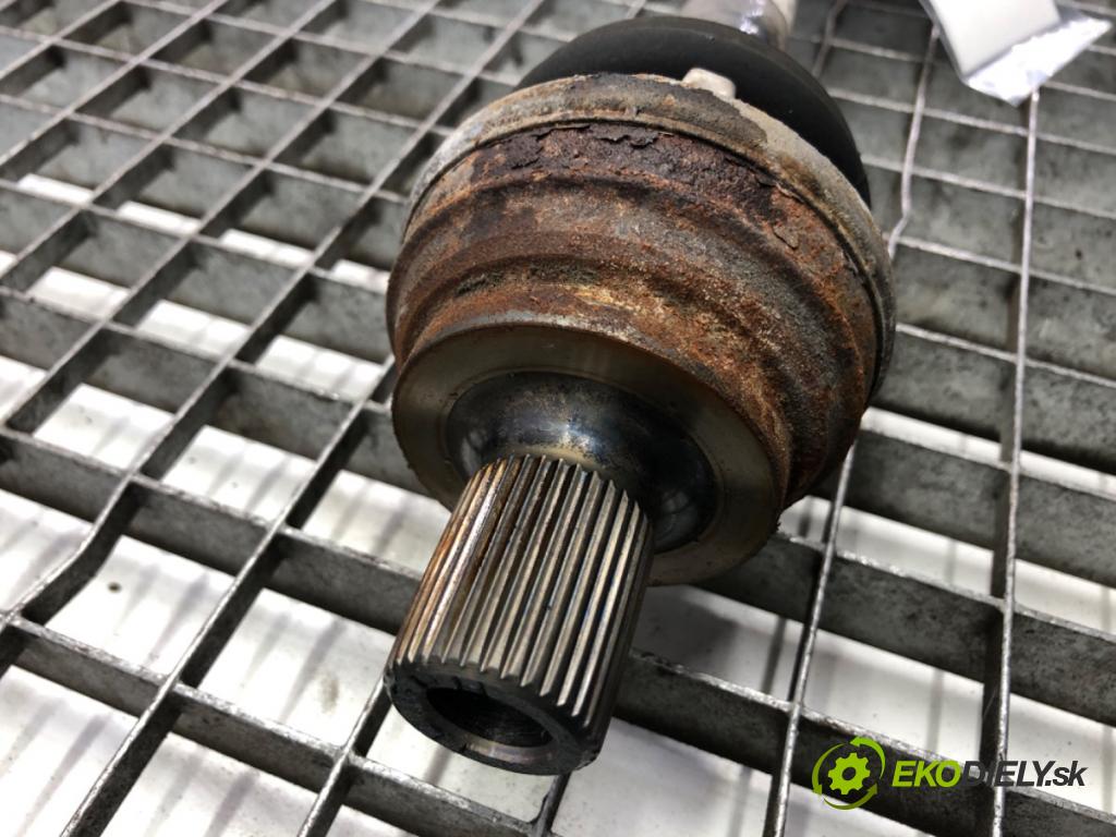 VW PASSAT B8 Kombi 2018 140 kW 2.0 TDI 4motion 1968 Poloos pravy zad 3Q0501204D