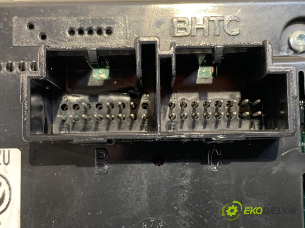 VW PASSAT B8 Kombi 2018 140 kW 2.0 TDI 4motion 1968 Panel ovládania kúrenia 5G0907044DP (Prepínacie páčky pod volantom)