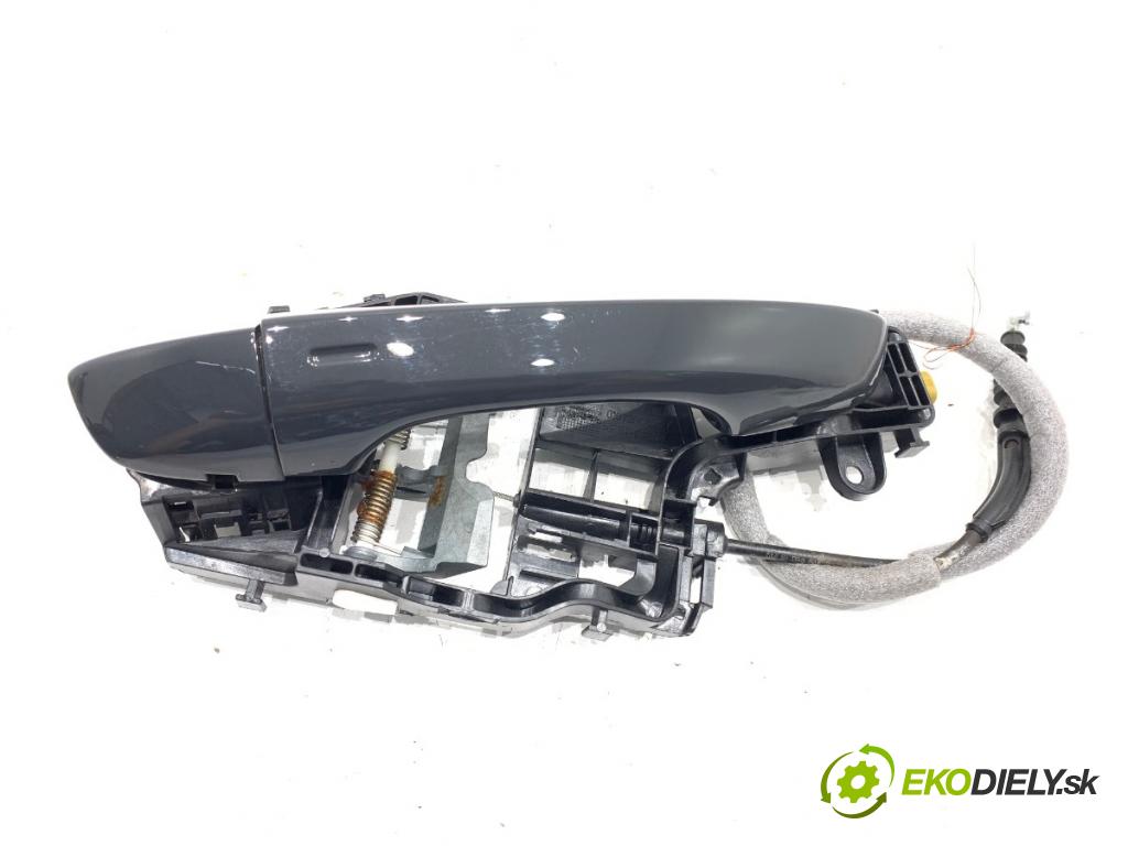 VW PASSAT B8 Kombi 2018 140 kW 2.0 TDI 4motion 1968 Kľučka vonkajšia pravy zad 