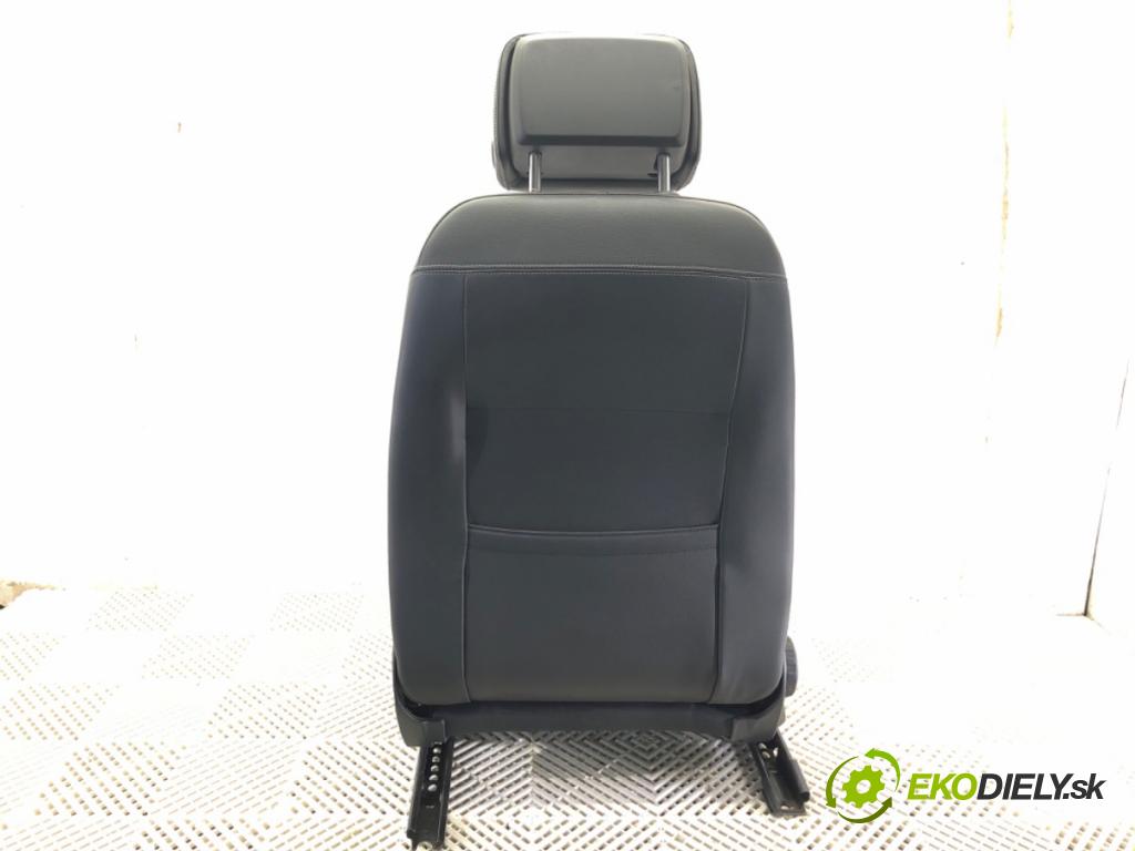 VW PASSAT B8 Kombi 2018 140 kW 2.0 TDI 4motion 1968 Sedadlo pravy predný