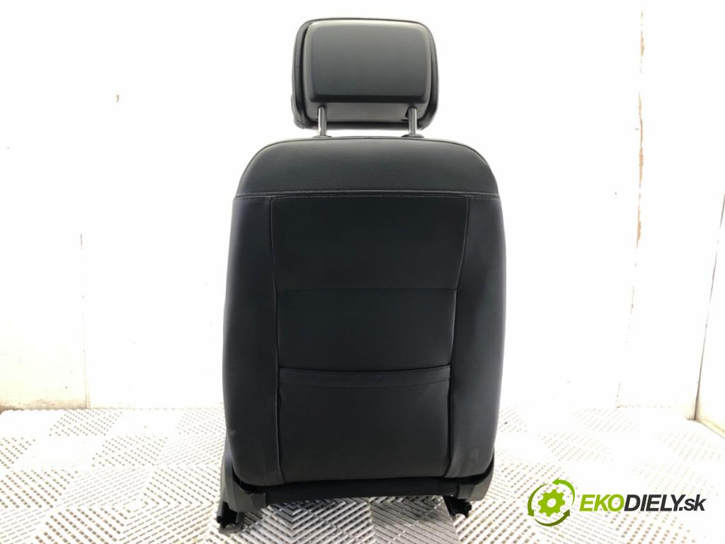 VW PASSAT B8 Kombi 2018 140 kW 2.0 TDI 4motion 1968 Sedadlo ľavy predný