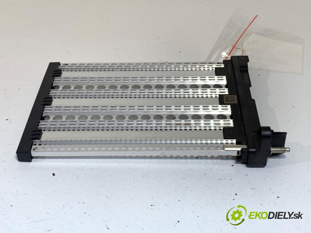 VW PASSAT B8 Kombi 2018 140 kW 2.0 TDI 4motion 1968 topné těleso radiátor topení elektrická 5Q0963235C (Radiátor topení)