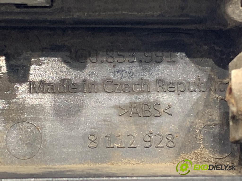 VW PASSAT B8 Kombi 2018 140 kW 2.0 TDI 4motion 1968 lišta blatníka prahu přední část levá strana 3G0853991