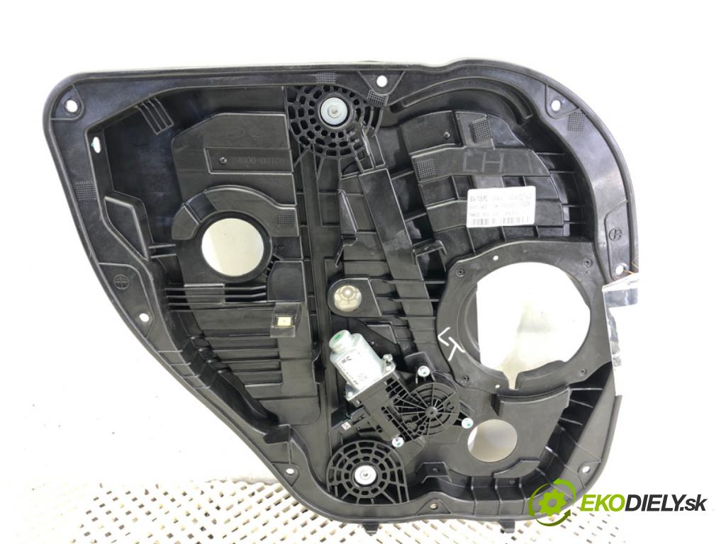 HYUNDAI i30 liftback 2022 88 kW 1.0 T-GDI 998 mechanismus okna levý zadní část 83470-G4030