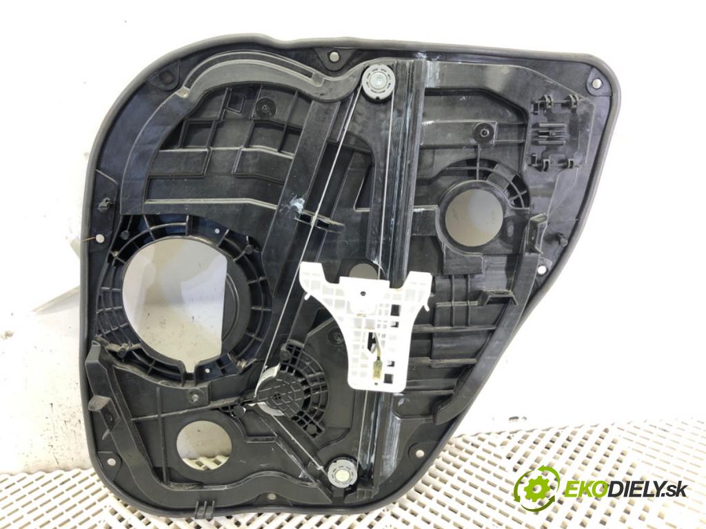 HYUNDAI i30 liftback 2022 88 kW 1.0 T-GDI 998 mechanismus okna levý zadní část 83470-G4030