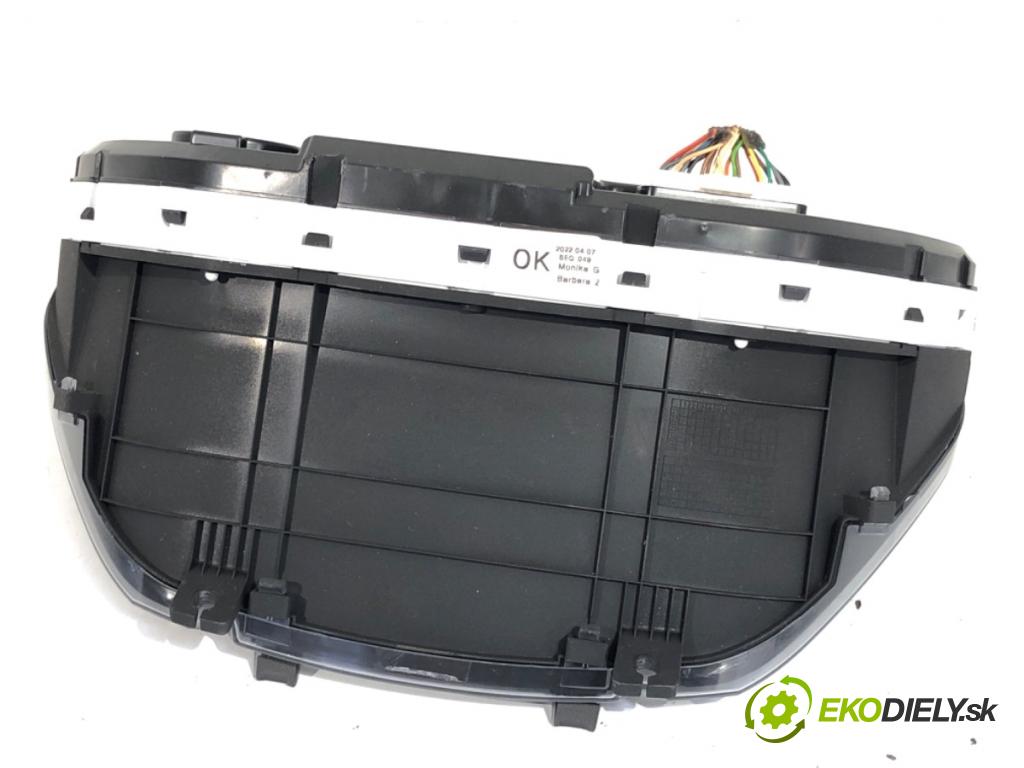 HYUNDAI i30 liftback 2022 88 kW 1.0 T-GDI 998 Prístrojovka 11642-02470 (Prístrojová doska)