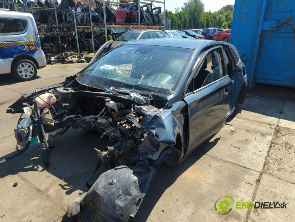 HYUNDAI i30 liftback 2022 88 kW 1.0 T-GDI 998 KAROSERIA ČTVRŤÁK blatník zadní část levý pravý práh střecha PODŁUŻNICA levý pravý 