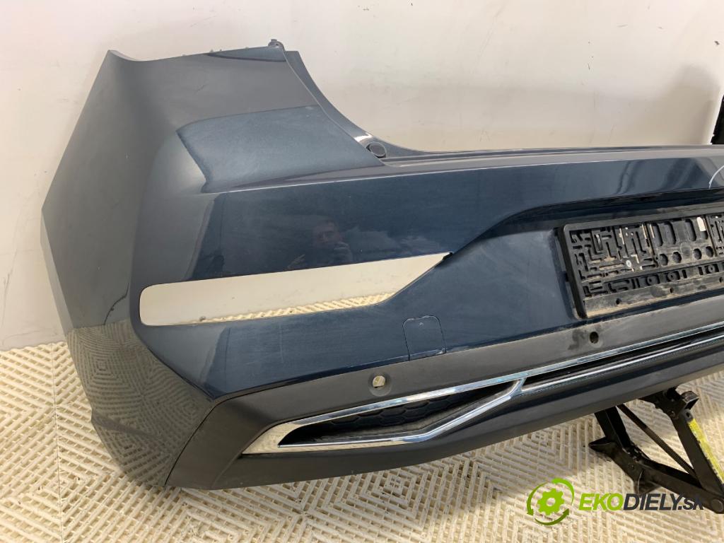 HYUNDAI i30 liftback 2022 88 kW 1.0 T-GDI 998 nárazník zadní část  (Klika dveří ostatní)