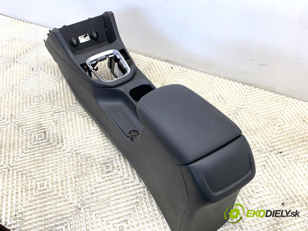 HYUNDAI i30 liftback 2022 88 kW 1.0 T-GDI 998 Tunel středový OPĚRADLO: 84670-G4000