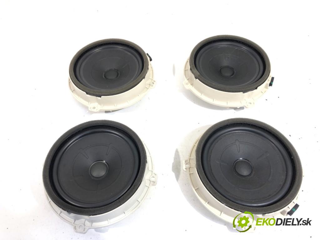 HYUNDAI i30 liftback 2022 88 kW 1.0 T-GDI 998 reproduktory 96330-G3000