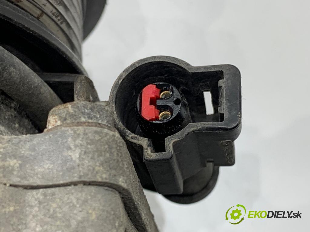 FORD FIESTA MK7 liftback 2010 60 kW 1.25 1242 Kompresor klimatizácie 8V5119D629EF (Kompresor klimatizácie)