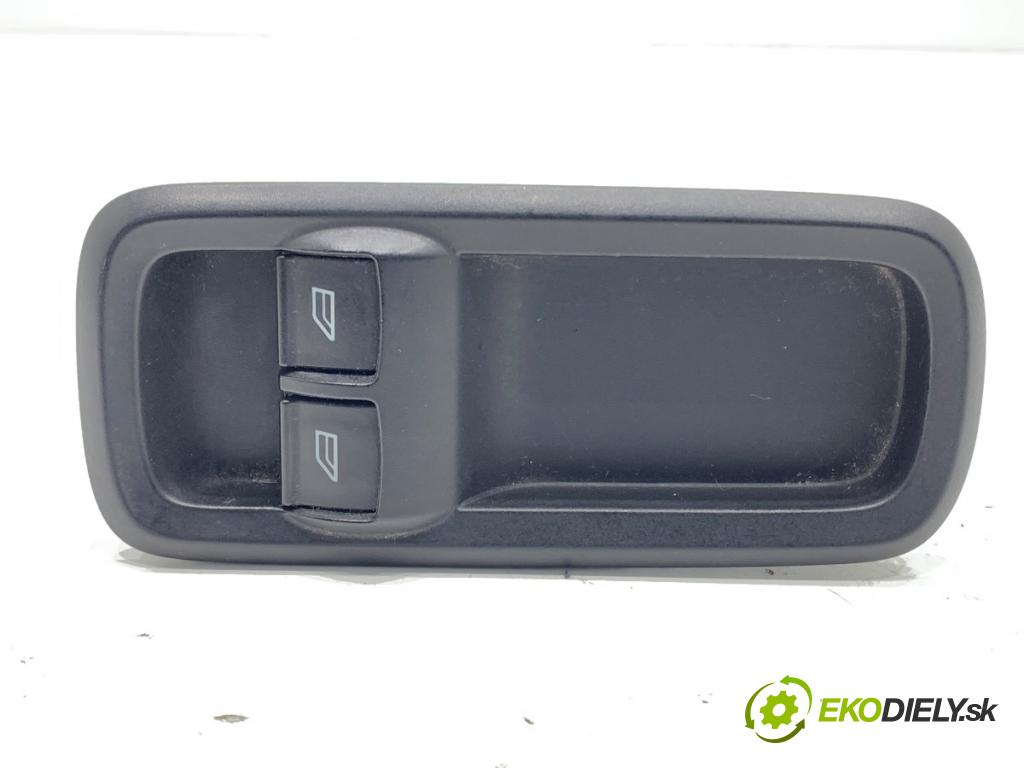 FORD FIESTA MK7 liftback 2010 60 kW 1.25 1242 Prepínač okien 8A6T-14A132-AC (Prepínacie páčky pod volantom)