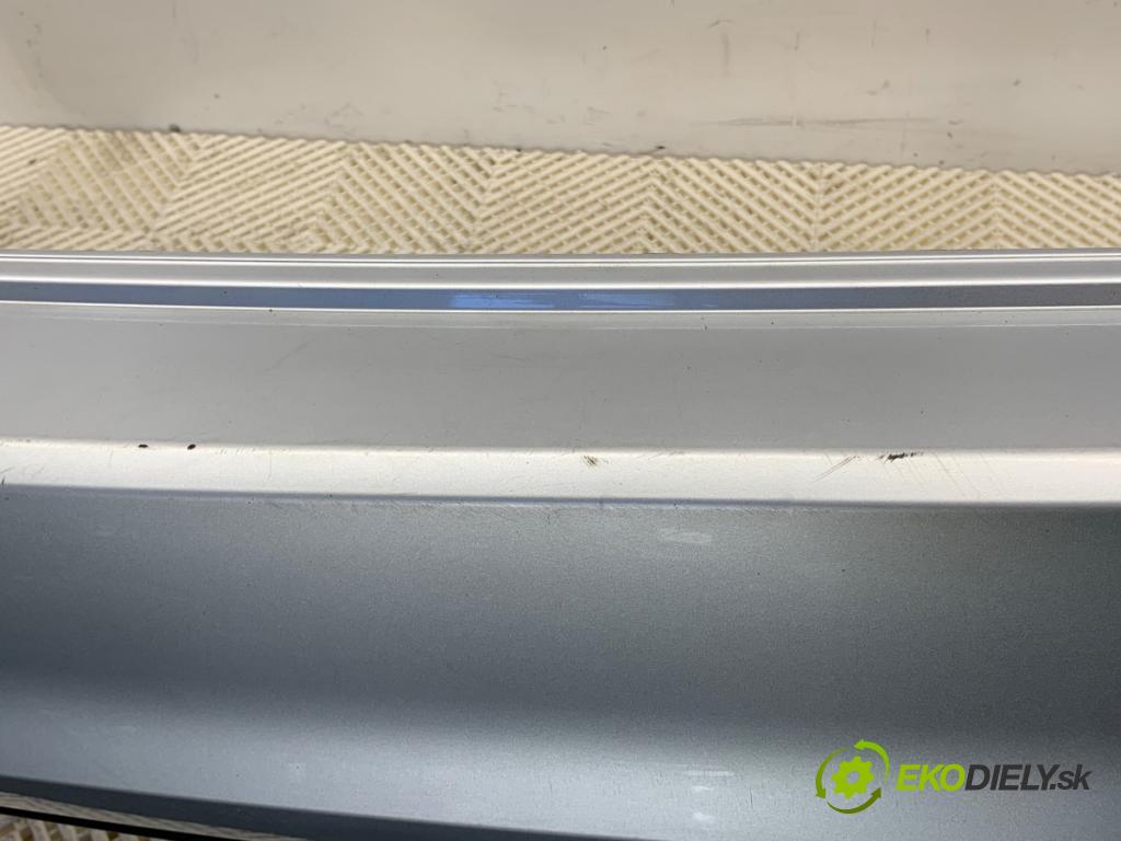 VW GOLF VII Kombi 2015 81 kW 1.6 TDI 1598 nárazník zadní část LA7W (Klika dveří ostatní)