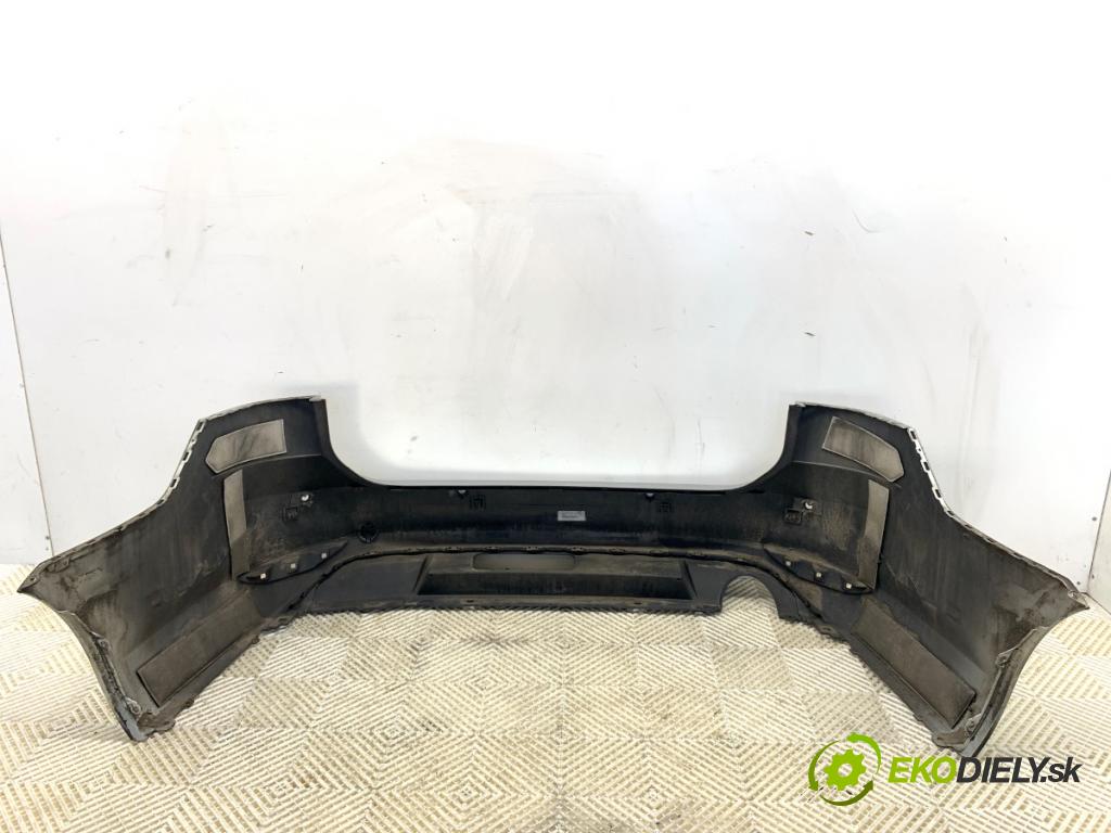 VW GOLF VII Kombi 2015 81 kW 1.6 TDI 1598 nárazník zadní část LA7W (Klika dveří ostatní)