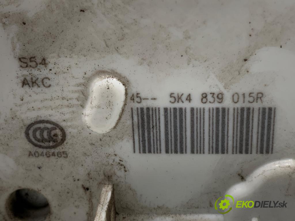 VW GOLF VII Kombi 2015 81 kW 1.6 TDI 1598 zámok dveře levý zadní část 5K4839015R