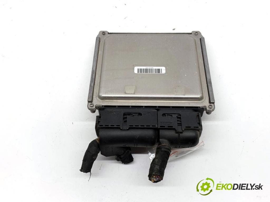 VW GOLF VII Kombi 2015 81 kW 1.6 TDI 1598 riadiaca jednotka Motor 04L907445B (Riadiaca jednotka)