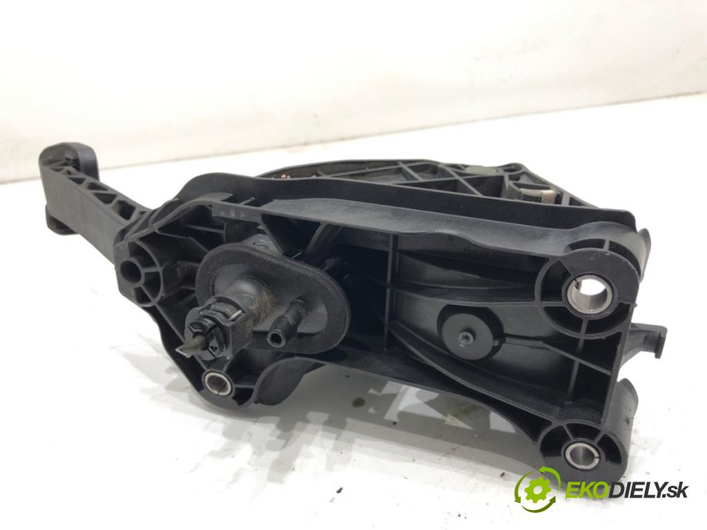 VW GOLF VII Kombi 2015 81 kW 1.6 TDI 1598 PEDÁL: manuální 5Q1721058BH 5Q1721059FB (Potenciometr plynového pedálu)