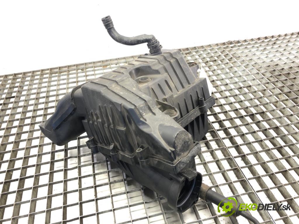 VW GOLF VII Kombi 2015 81 kW 1.6 TDI 1598 Obal filtra vzduchu 5Q0129607AE (Obal vzduchového filtra)