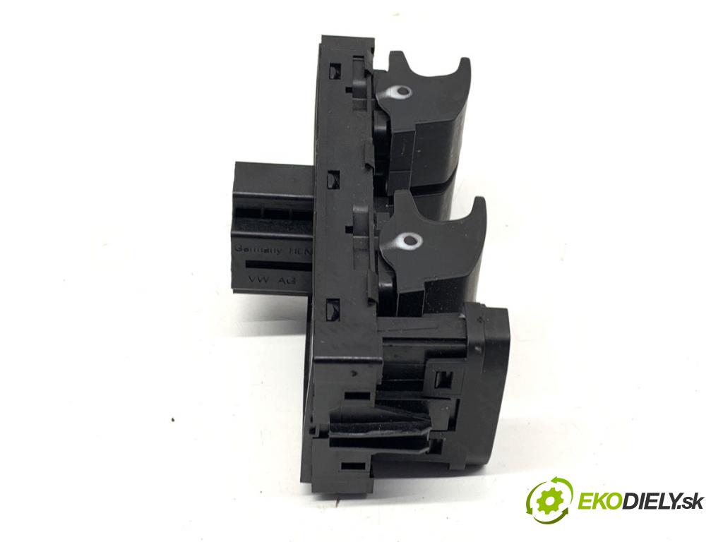 VW GOLF VII Kombi 2015 81 kW 1.6 TDI 1598 Prepínač okien 5G0959857D (Prepínacie páčky pod volantom)