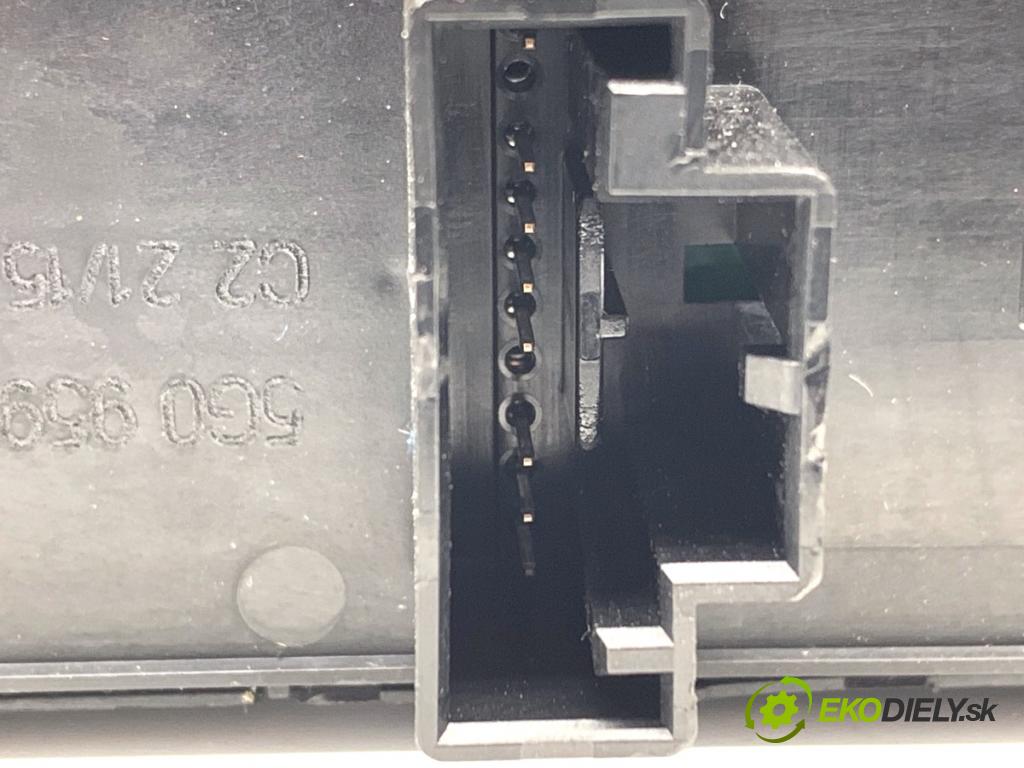 VW GOLF VII Kombi 2015 81 kW 1.6 TDI 1598 Prepínač okien 5G0959857D (Prepínacie páčky pod volantom)