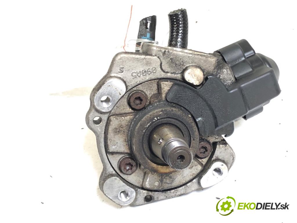 VW GOLF VII Kombi 2015 81 kW 1.6 TDI 1598 Pumpa vstrekovacia 04B130755F (Vstrekovacie čerpadlo)
