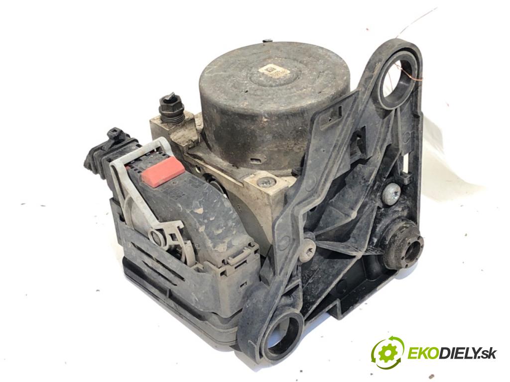 VW GOLF VII Kombi 2015 81 kW 1.6 TDI 1598 Pumpa ABS 3Q0614517K (Pumpa ABS)