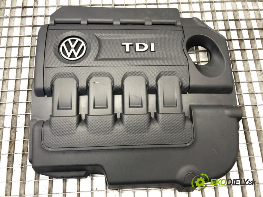 VW GOLF VII Kombi 2015 81 kW 1.6 TDI 1598 kryt motora 04L103925Q (Kryt motoru )