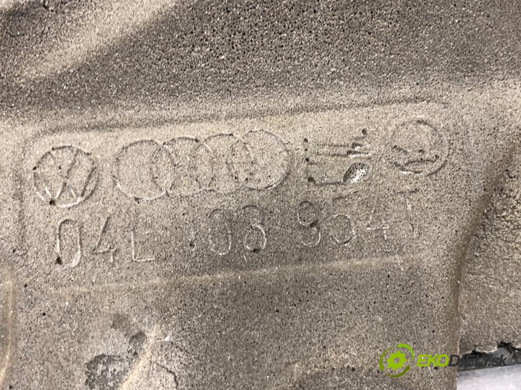 VW GOLF VII Kombi 2015 81 kW 1.6 TDI 1598 kryt motora 04L103925Q (Kryt motoru )