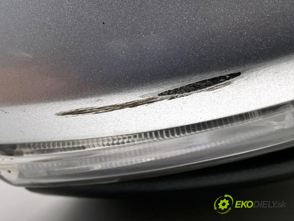 VW GOLF VII Kombi 2015 81 kW 1.6 TDI 1598 zpětné zrcátko pravý