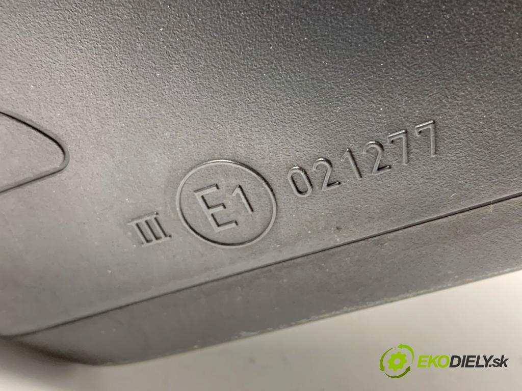 VW GOLF VII Kombi 2015 81 kW 1.6 TDI 1598 zpětné zrcátko levý LA7W