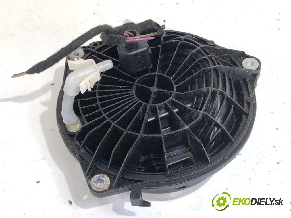 VW GOLF VII Kombi 2015 81 kW 1.6 TDI 1598 Kľučka dverí zad 5GE827469D