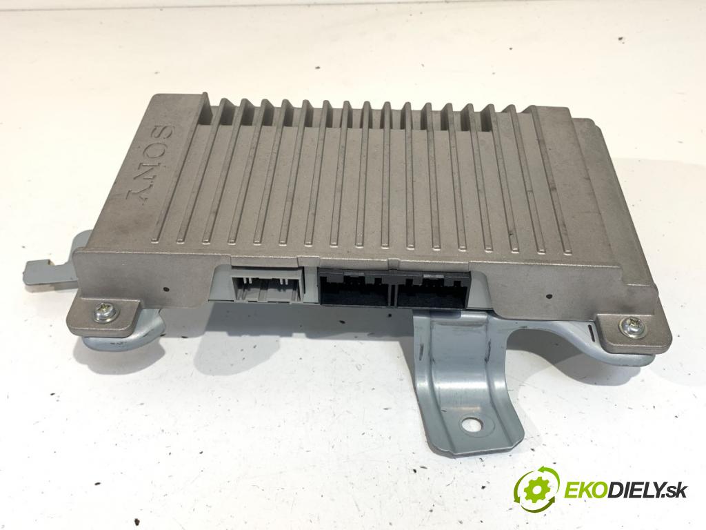 FORD MONDEO MK5 liftback 2014 176 kW 2.0 EcoBoost 1999 zesilovač DS7T-18B849-AS (Zesilovač)