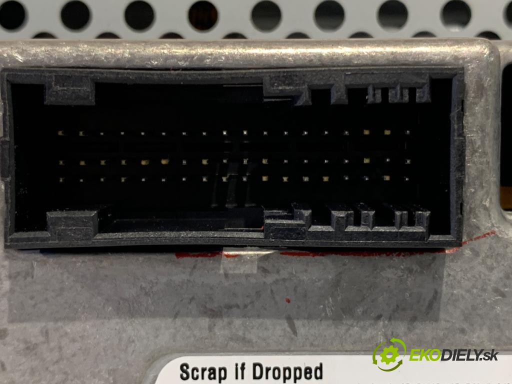 FORD MONDEO MK5 liftback 2014 176 kW 2.0 EcoBoost 1999 Dislpej DS7T-14F239-BR (Prístrojová doska)